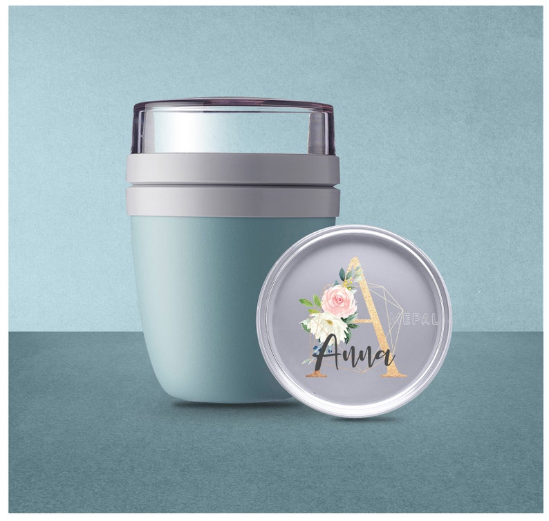 Personalized Mepal lunchpot Ellipse Mini with desired name for school, kindergarten and daycare Breakfast cup with gold letter Nordic-green