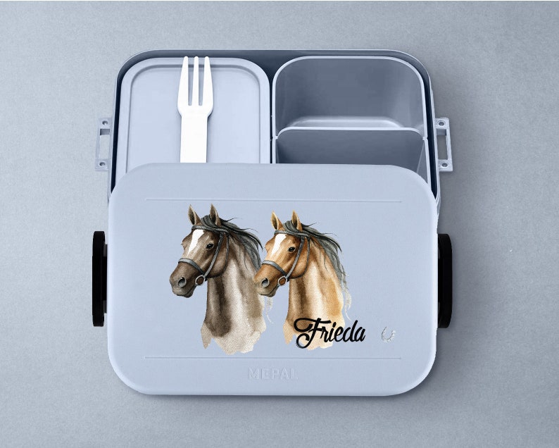 Personalized Mepal lunch box with bento compartments Personalized lunch box with beautiful horses 900ml Lunch box for school and daycare Nordic-blue