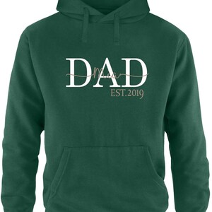 Dad Hoodie / Personalized Gift for the Best Dad Gift for Father's Day / DAD sweater with desired name Dunkelgrün