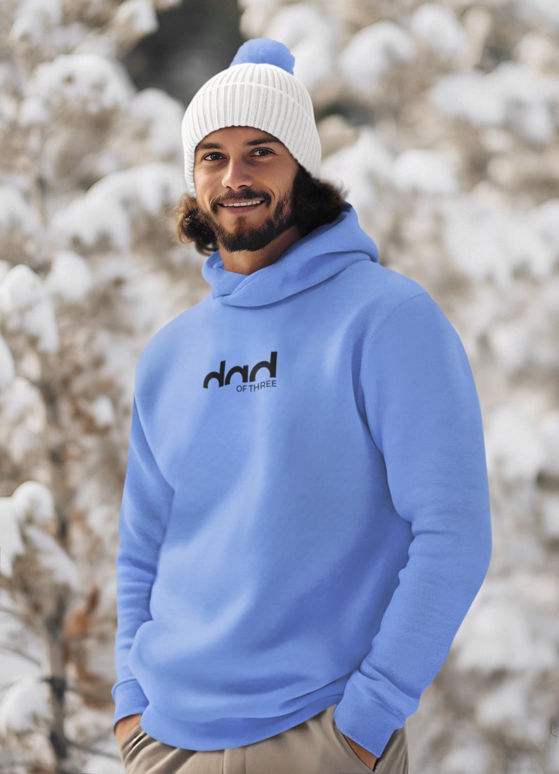 Gemütlicher Dad of Two Hoodie / Personalisiertes Geschenk für den besten Papa Geschenk zum Vatertag / DAD Pullover mit liebevollem Design Cornflower Blue