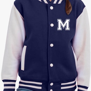 Chaqueta universitaria personalizada con inicial para niños y adultos Chaqueta universitaria con la letra o número deseado en estilo universitario. imagen 5