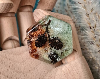 Tauriel in Pale Jade Green, Rusty Brown/Alder cones/Handmade Unique Epoxy Resin Jewelry/Hexagon Shape Pendant Necklace/Gift/Alcohol Ink