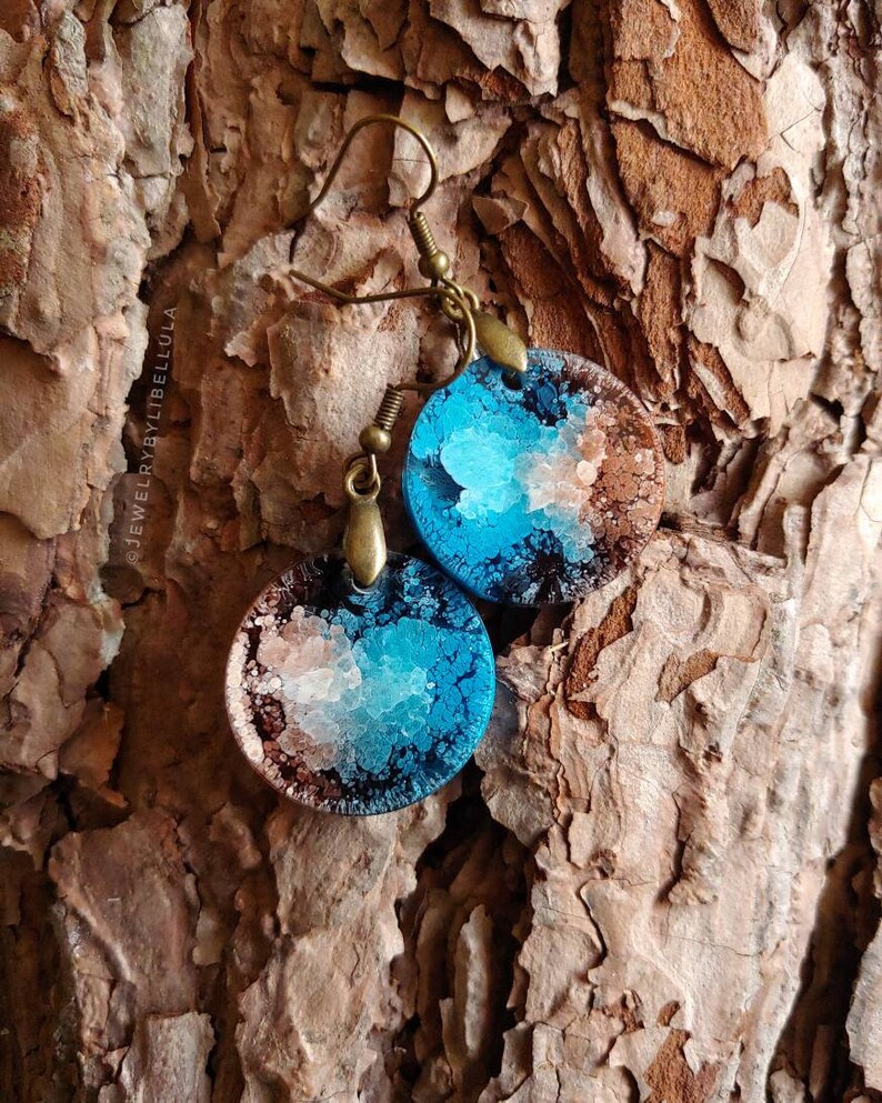 Noemie in Light Blue /& BrownUnique Handmade JewelryFlat Round EarringsEpoxy ResinAlcohol InkPetri ArtGift IdeaFemaleFantasy