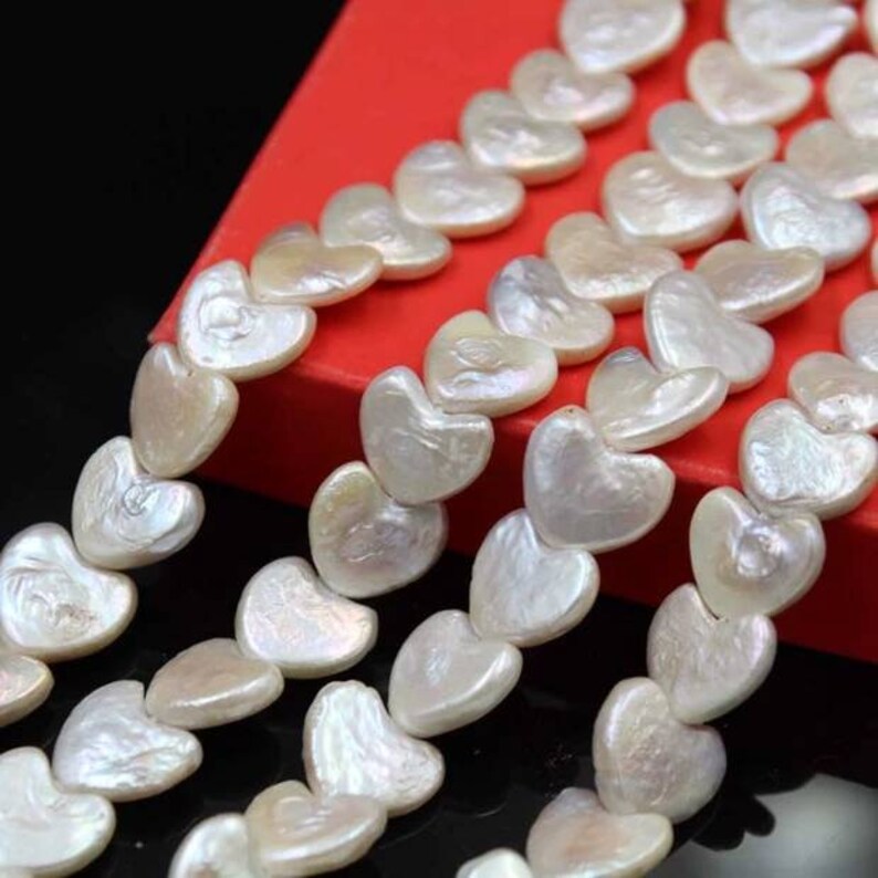 White Irregular Love heart shape 1314mm pearls necklace