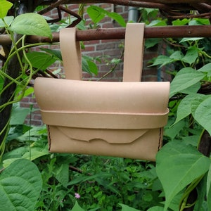 Leather belt pouch medieval fantasy LARP Natural vegetable tanned leather 100% handmade and sewed