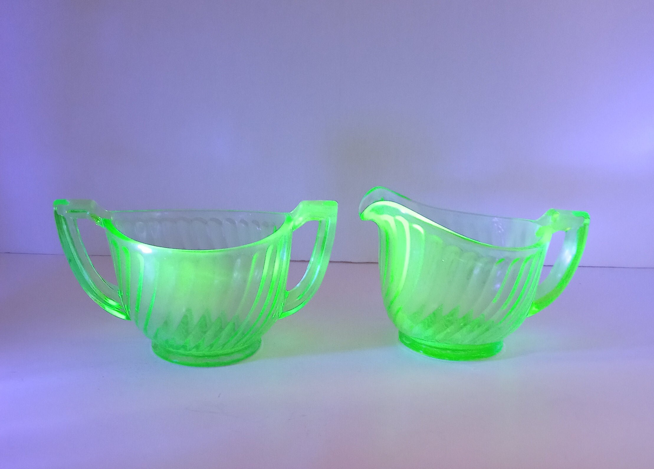 Green Uranium Glass Creamer and Sugar Set. Vintage 1930s Art Deco Style