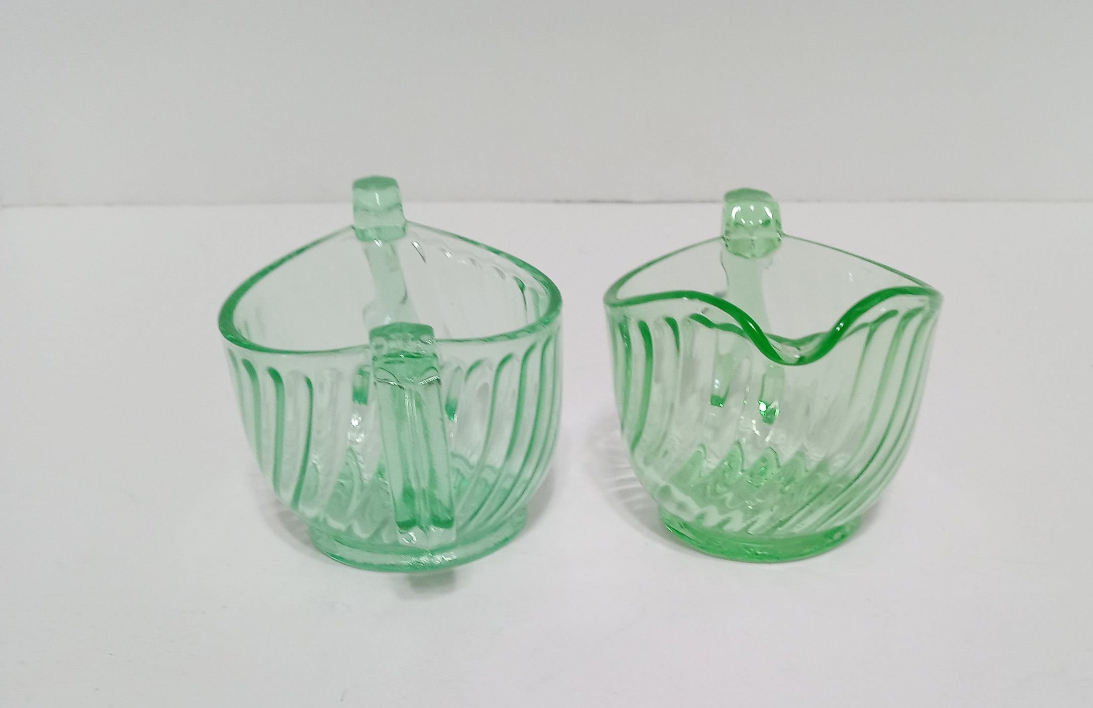 Green Uranium Glass Creamer and Sugar Set. Vintage 1930s Art Deco Style