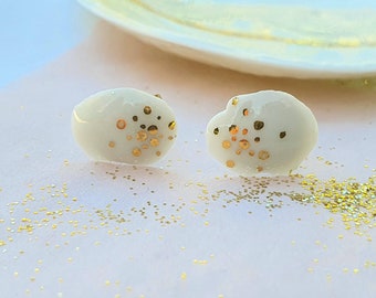 Petites boucles d'oreilles femme en porcelaine et or, supports en or gold filled 14k, TAYLOR (cloud earrings)