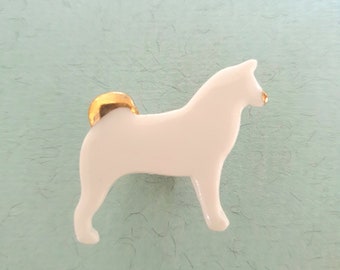 Beauty in the woods - gold and porcelain shiba dog brooch GRETE