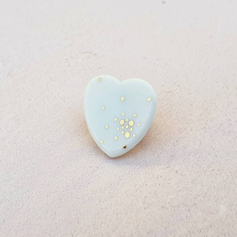 Pin's Heart Brooch 14 k Gold, Porcelain, ANNE favorite jewel La Belle au bois image 1