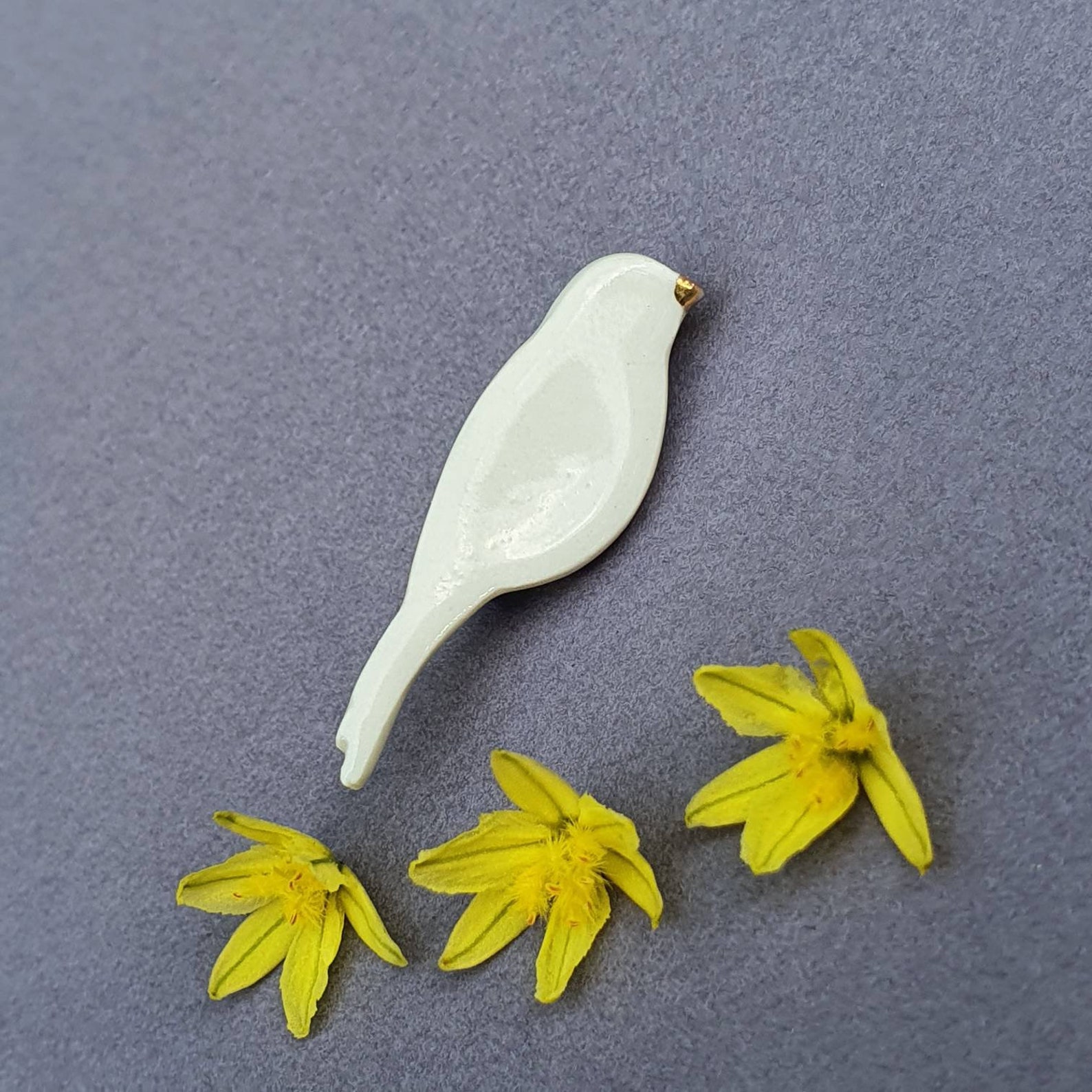 Broche Vintage émaillée En Forme D'oiseau - Bijou Fantaisie Occasion - Modèle Décoratif (Réf: 104-34/A0-42)