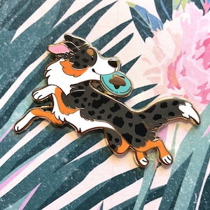 Enamel Pin: Summer Frisbee Fun | Dog Days of Summer-| Australian Shepherd | Border Collie |