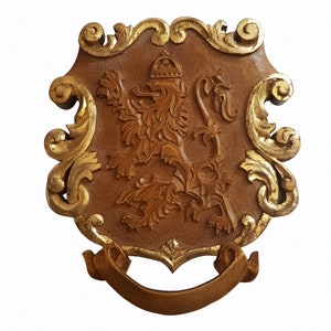Custom Family Crest, Hand Carved Family Shield, Old Style, Personalized Family Shield, Wooden Coat of Arms, Carving Emblem, Wooden logo