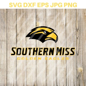 Könnte beinhalten: Ein schwarzes und goldenes Logo der Southern Miss Golden Eagles mit einem schwarzen Adlerkopf und den Worten "Southern Miss" und "Golden Eagles" in schwarzem Text auf einem Holzmaserungshintergrund.
