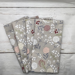 Set of 6 14X14 or 4 18x18 cotton cloth napkins eco friendly napkins cottage core nature wild flowe napkins meadow print spring easter