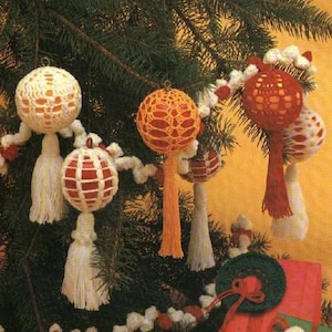 Christmas Balls Vintage Crochet Pattern, PDF Instant Digital Download, New Year Pattern three Ball ornaments, crocheted lace Ball Motifs