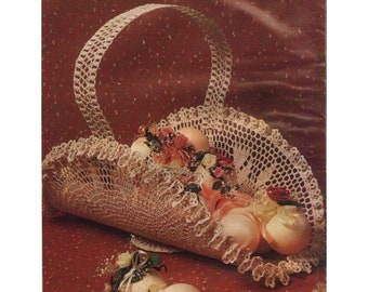Crochet lace Basket Pattern, PDF Instant Digital Download, Pattern of Holiday decoration, retro victorian wedding Motifs, Yuletide Basket