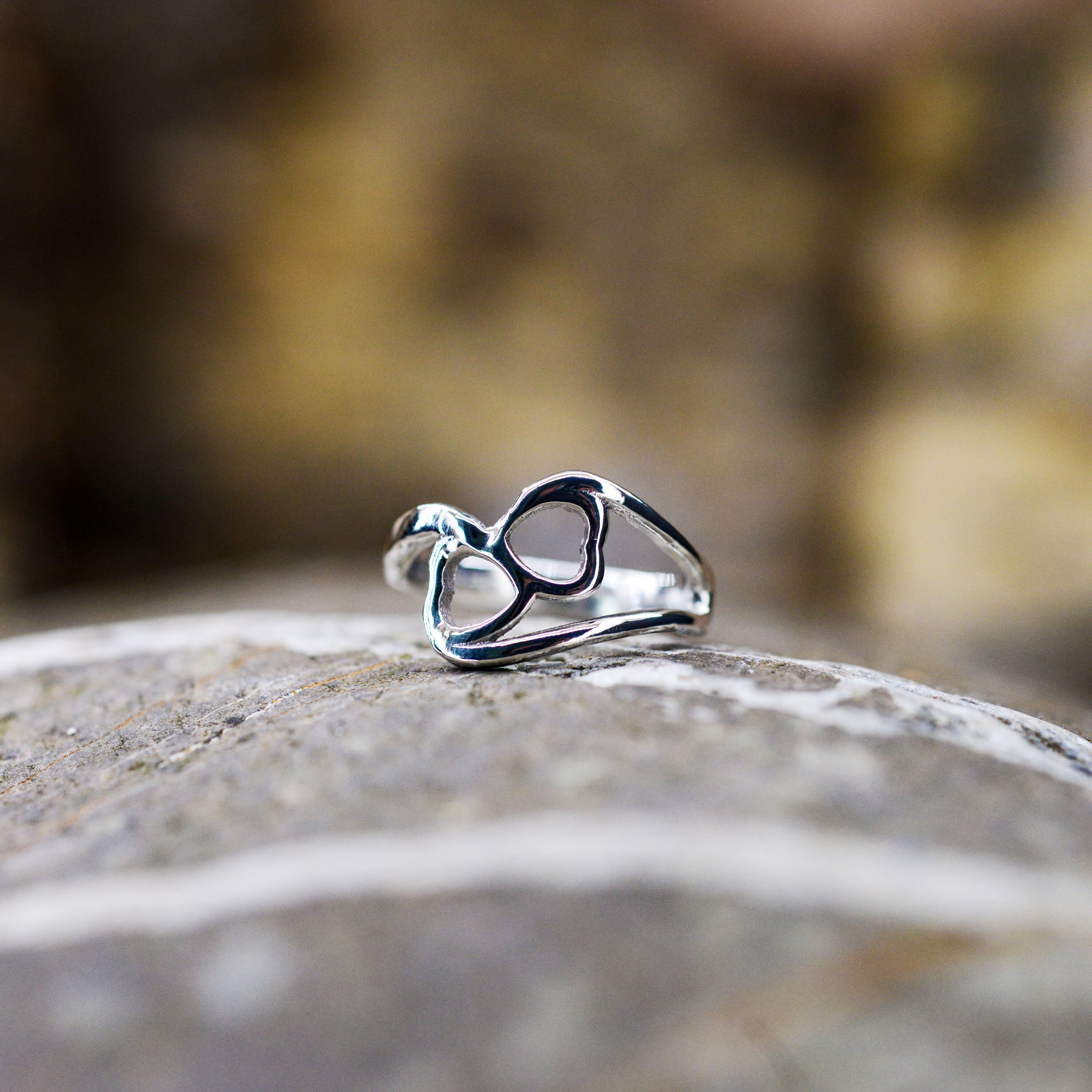 Claddagh ring shop modern design