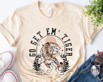 Tiger Graphic Tee, Vintage Tiger Tee, Go Get Em' Tiger Shirt, Summer Shirt, retro shirt, boho hippie Shirt, gift for her