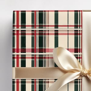 Classic Christmas Plaid Wrapping Papers, Holiday Gift Wrap, Red Green Tartan Traditional Plaid, Gift Wrapping, Present Wrap, Festive Paper