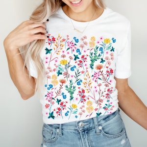 Wildflower Tshirt, Wild Flowers Shirt, Floral Tshirt, Flower Shirt, Gift for Women, Ladies Shirts, Best Friend Gift