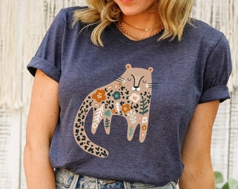 Trendy Boho Tiger Shirt Women Botanical Floral Tiger Graphic Tee Wild Animal Shirt Tiger Tshirt Safari Shirt Womens Tiger T Shirt Jungle Tee