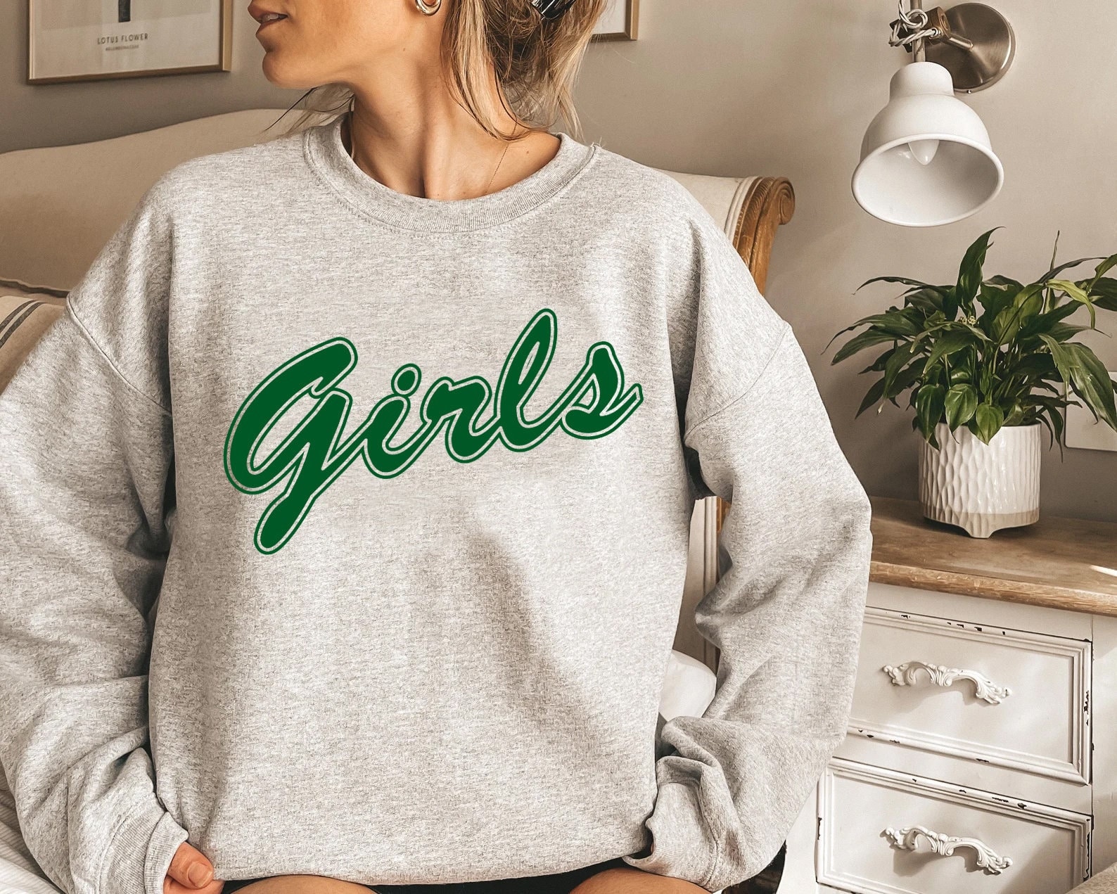 Girls outlet sweatshirts friends