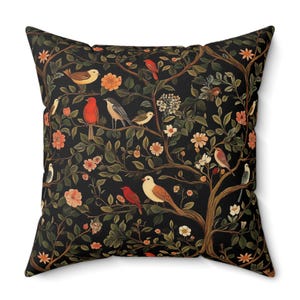 Coussin inspiré des oiseaux et des fleurs de William Morris, coussin décoratif, décoration d&#39;intérieur de forêt d&#39;arbres de vie, décoration de chambre de coussin, accent floral