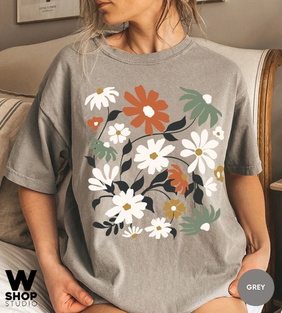 Retro Flowers Tshirt, Boho Wildflowers, Floral Nature Shirt, Oversized Tee, Vintage, Womens Graphic Tshirts, Graphic Tees