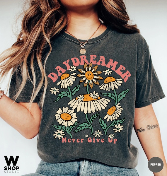 Boho Floral Shirt, Hippie Shirt, Daydreamer Shirt, Retro Tshirt, Comfort Colors, Summer tee, Flowers Tshirt, Garden Tee, Plants