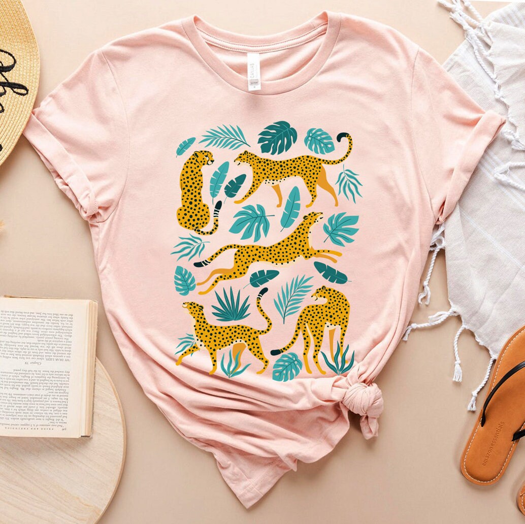Trendy Boho Tiger Shirt Women Botanical Shirt Tiger Graphic Tee Wild Animal Shirt Tiger Tshirt Safari Shirt Womens Tiger T Shirt Jungle Tee