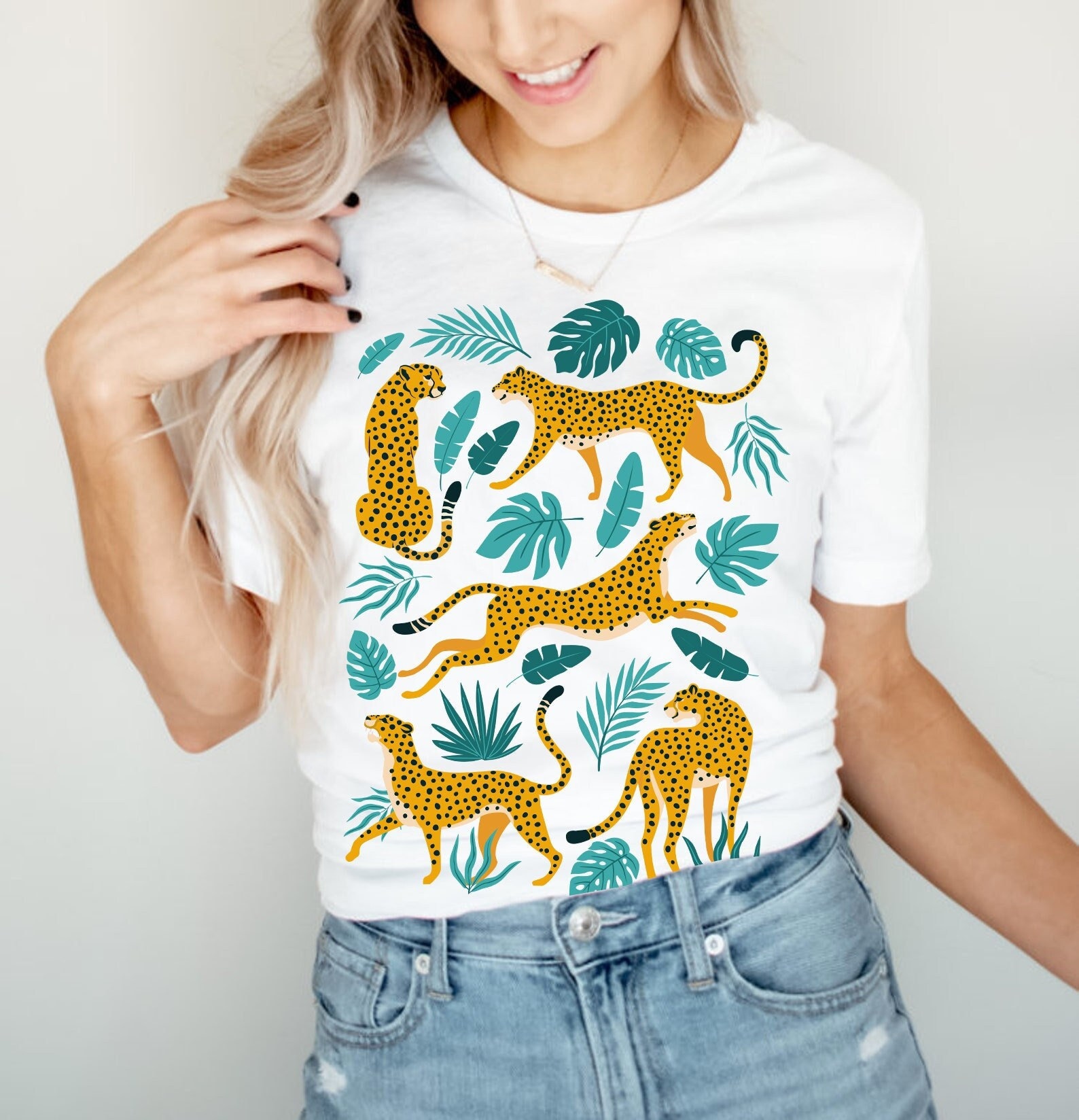 Trendy Boho Tiger Shirt Women Botanical Shirt Tiger Graphic Tee Wild Animal Shirt Tiger Tshirt Safari Shirt Womens Tiger T Shirt Jungle Tee