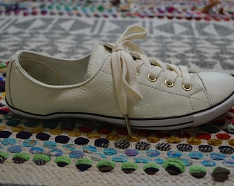 cream colored converse