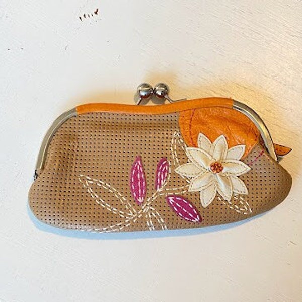 Fossil Wallet Cowhide Leather, Tan/Orange/White/Pink, Clam Shell Wallet, Flower, Polka Dot Lining, Preppy Boutique Accessories