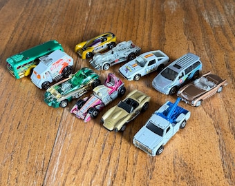UNOPENED Box. Hot Wheels Vintage Real Riders Dodge D-50 White