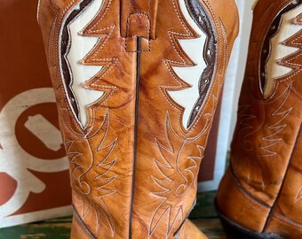 Vintage Acme Cowboy Boots in Original Box, Women's 6, Tan W Vintage Acme Cowboy Boots in Original Box, Women's 6, Tan W
