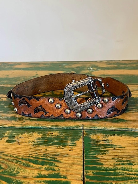 Ceinture Vintage Bonwit Teller En Cuir Marron, Boucle Argentée Et Détails Argent - Occasion, Style Rétro élégant
