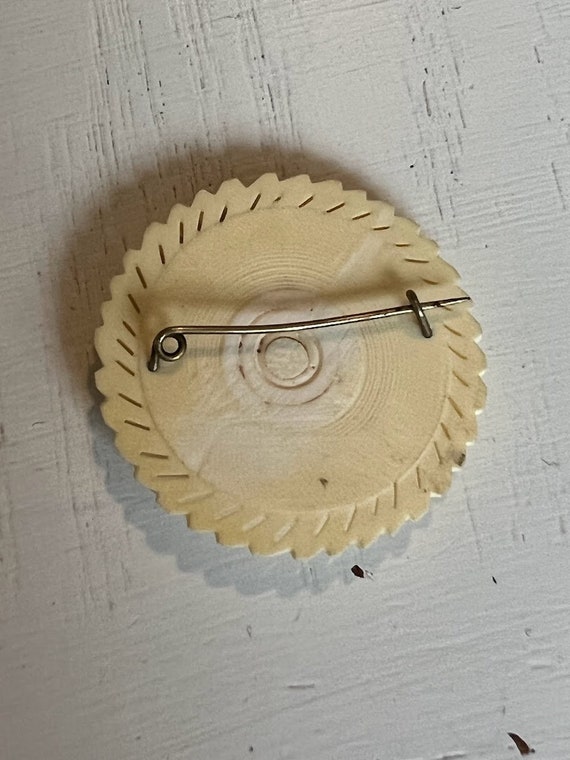 Carved Bone Flower Pin Brooch, Vintage Accessorie… - image 2