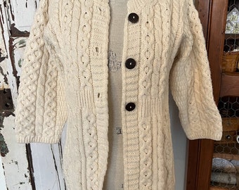 Kiltronan Knitwear Wool Cardigan, Made in Ireland, Women's Small, White Chunky Knit w/ Wood Buttons, Preppy Winter Fashion