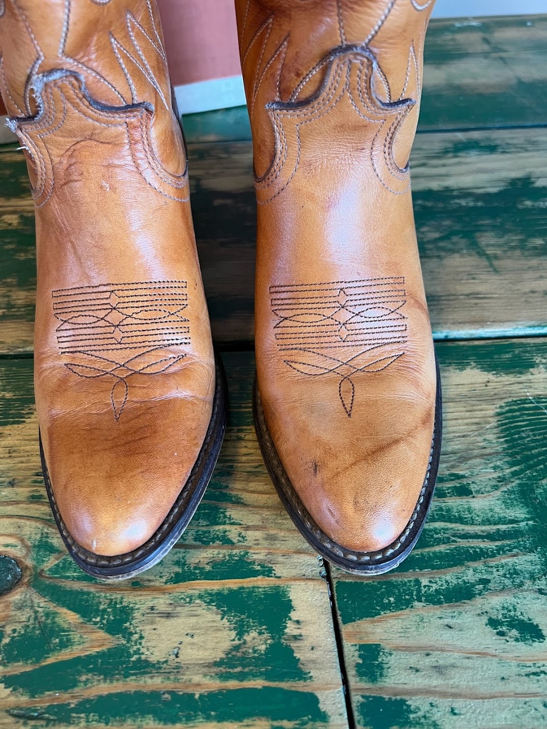 Vintage Acme Cowboy Boots in Original Box, Women's 6, Tan W Vintage Acme Cowboy Boots in Original Box, Women's 6, Tan W