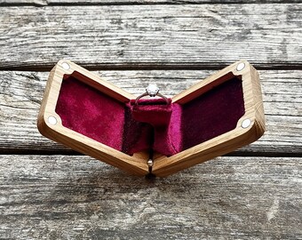 kinetic ring box