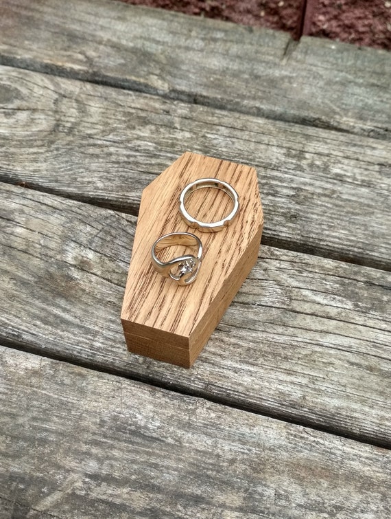 coffin ring box