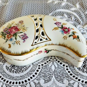 Vintage Thames Porcelain Trinket Jewelry Dresser Box Reticulated Cutout Cottagecore French Country Look Hand Painted
