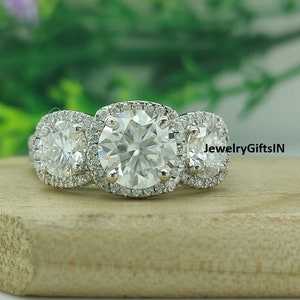 5Ct Three Stone Real Moissanite Halo Beautiful Engagement Ring 925 Sterling Silver 3 Stone Anniversary And Wedding Genuine Moissanite Ring