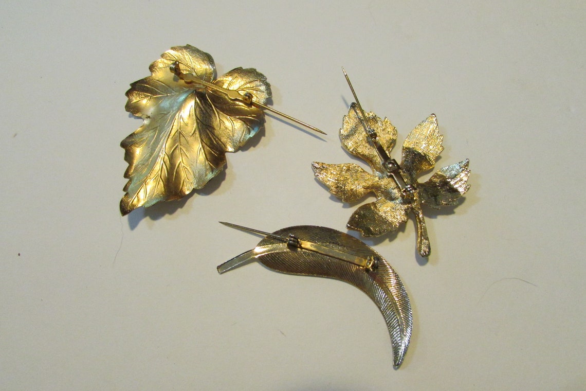 Lot of 3 vintage leaf pins gold tone with faux pearl brooch Etsy