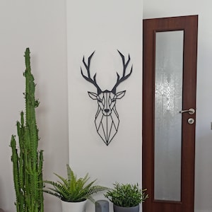 Tête de cerf géométrique : décoration d&#39;art murale en métal (22 x 11)