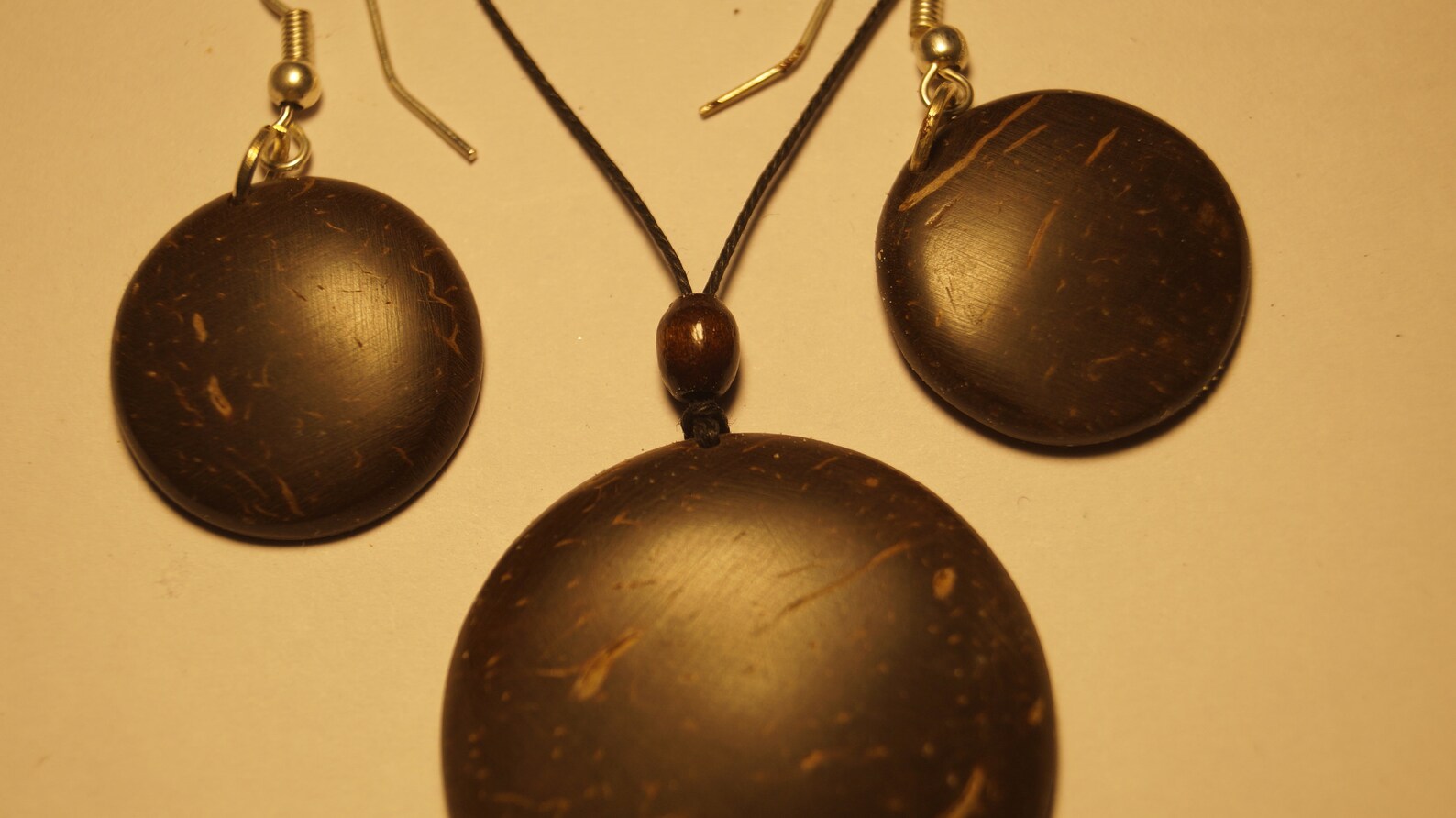 Coconut Jewellery Set With Necklace and Earrings, Contemporary, Eco