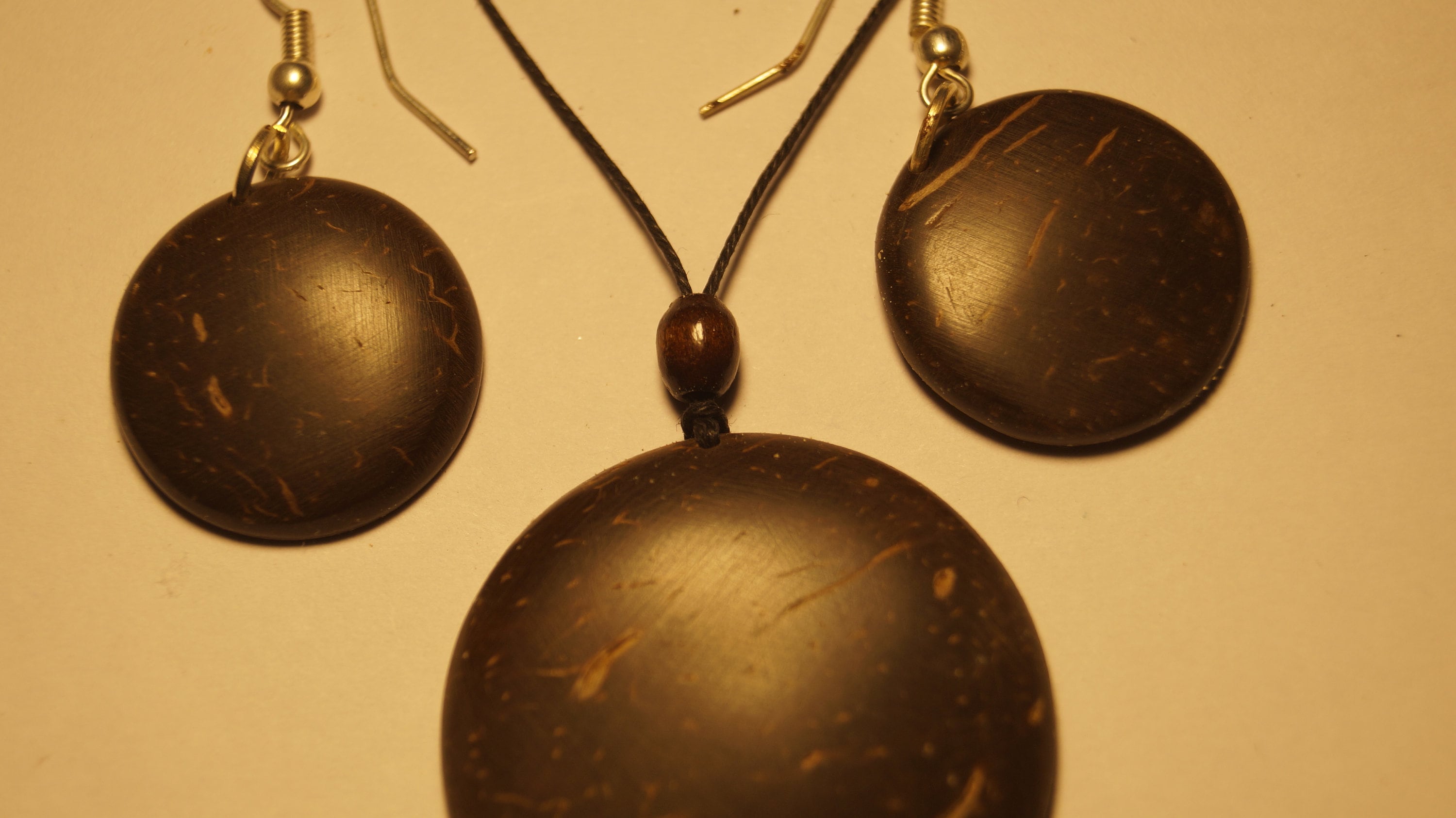 Coconut Jewellery Set With Necklace and Earrings, Contemporary, Eco