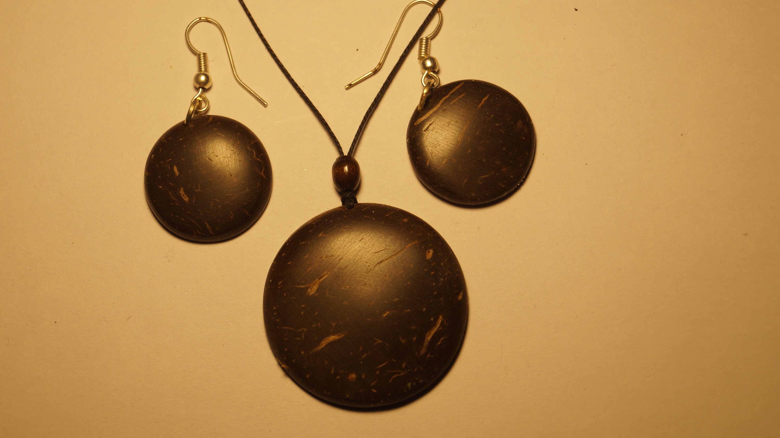 Coconut Jewellery Set With Necklace and Earrings, Contemporary, Eco