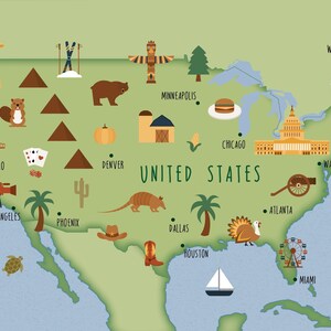 Könnte beinhalten: Illustrierte Karte der Vereinigten Staaten mit Symbolen für Städte und Bundesstaaten. Wahrzeichen wie die Golden Gate Bridge, die Freiheitsstatue und ein Riesenrad sind abgebildet. Der Text "UNITED STATES" ist prominent. Keine Maße.